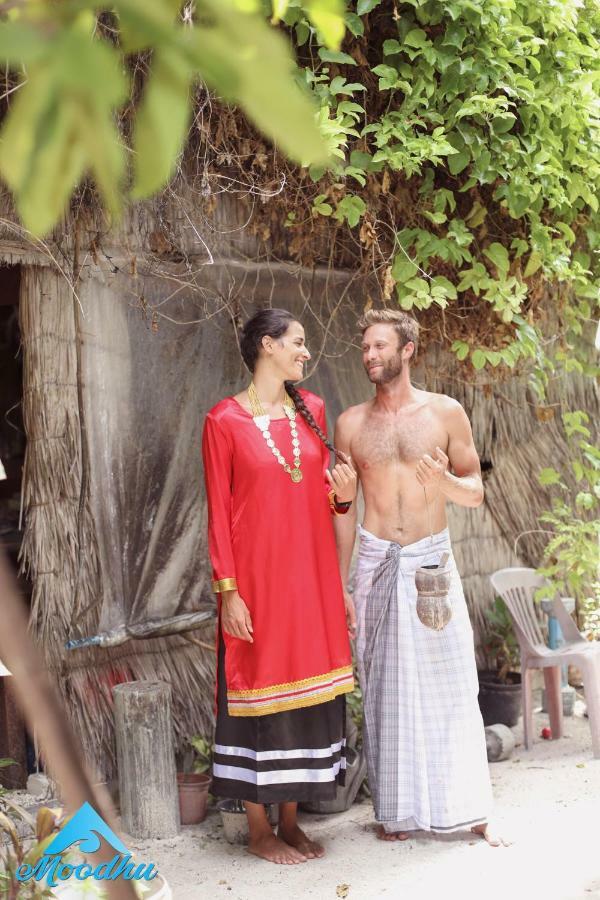 Moodhu Surf House Hotell Himmafushi Exteriör bild
