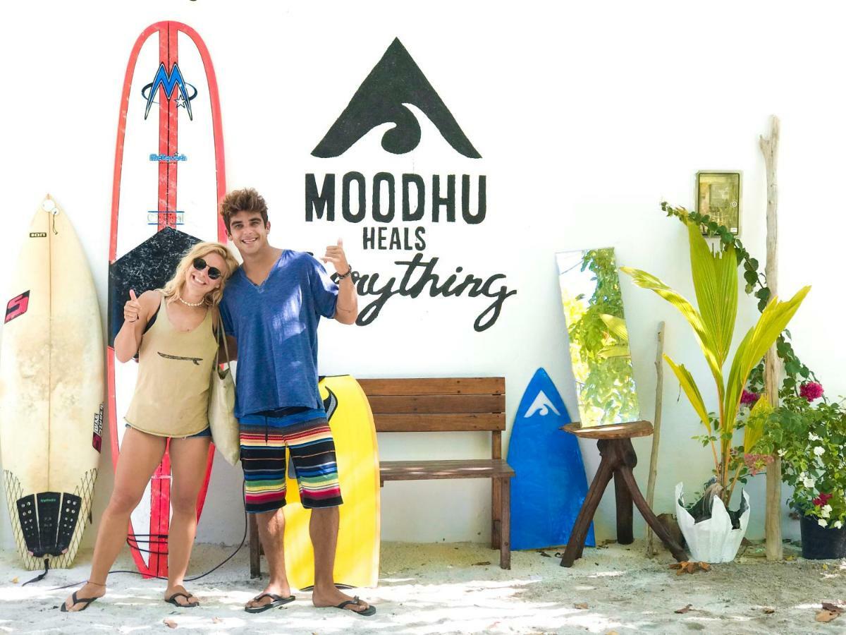 Moodhu Surf House Hotell Himmafushi Exteriör bild
