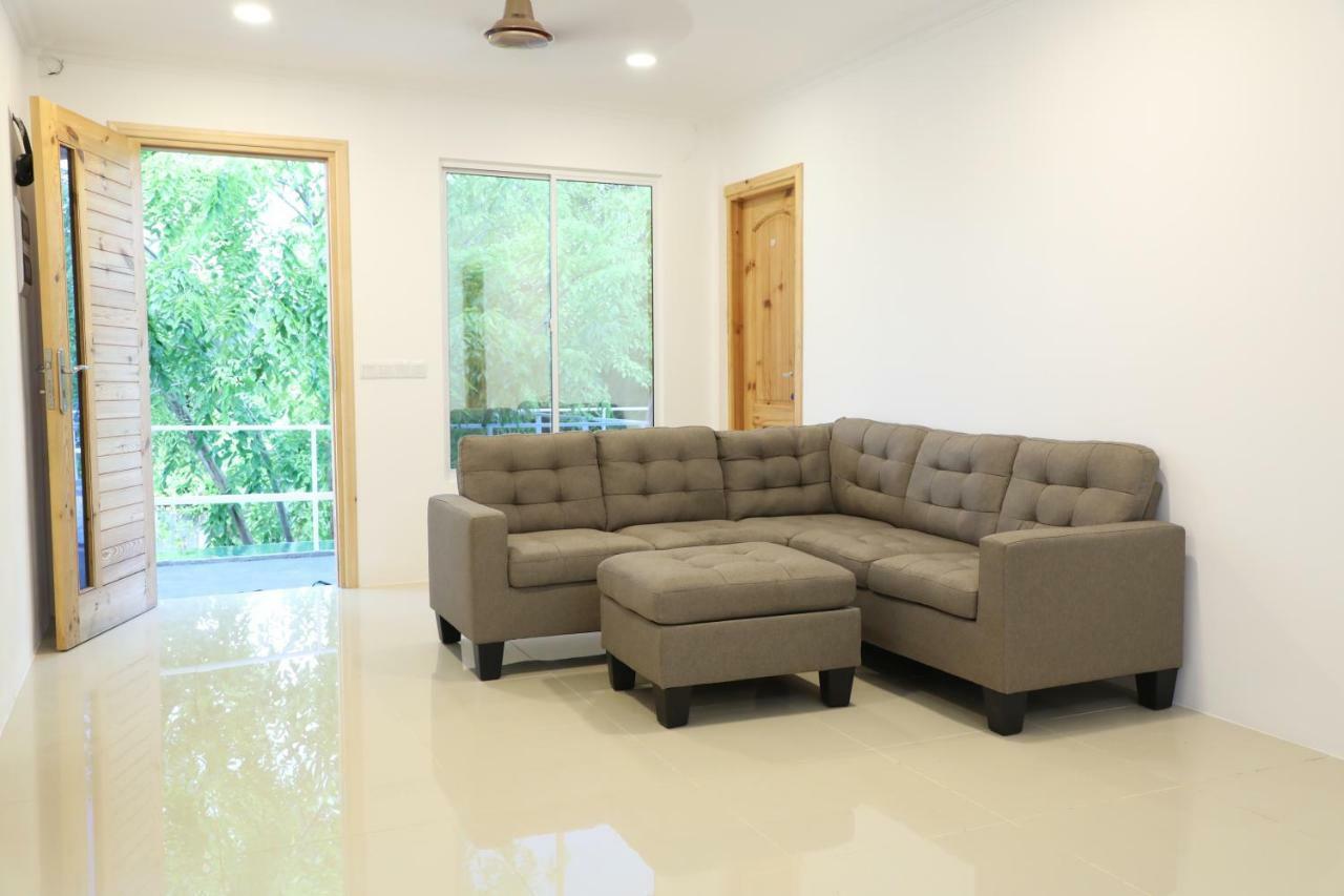 Moodhu Surf House Hotell Himmafushi Exteriör bild