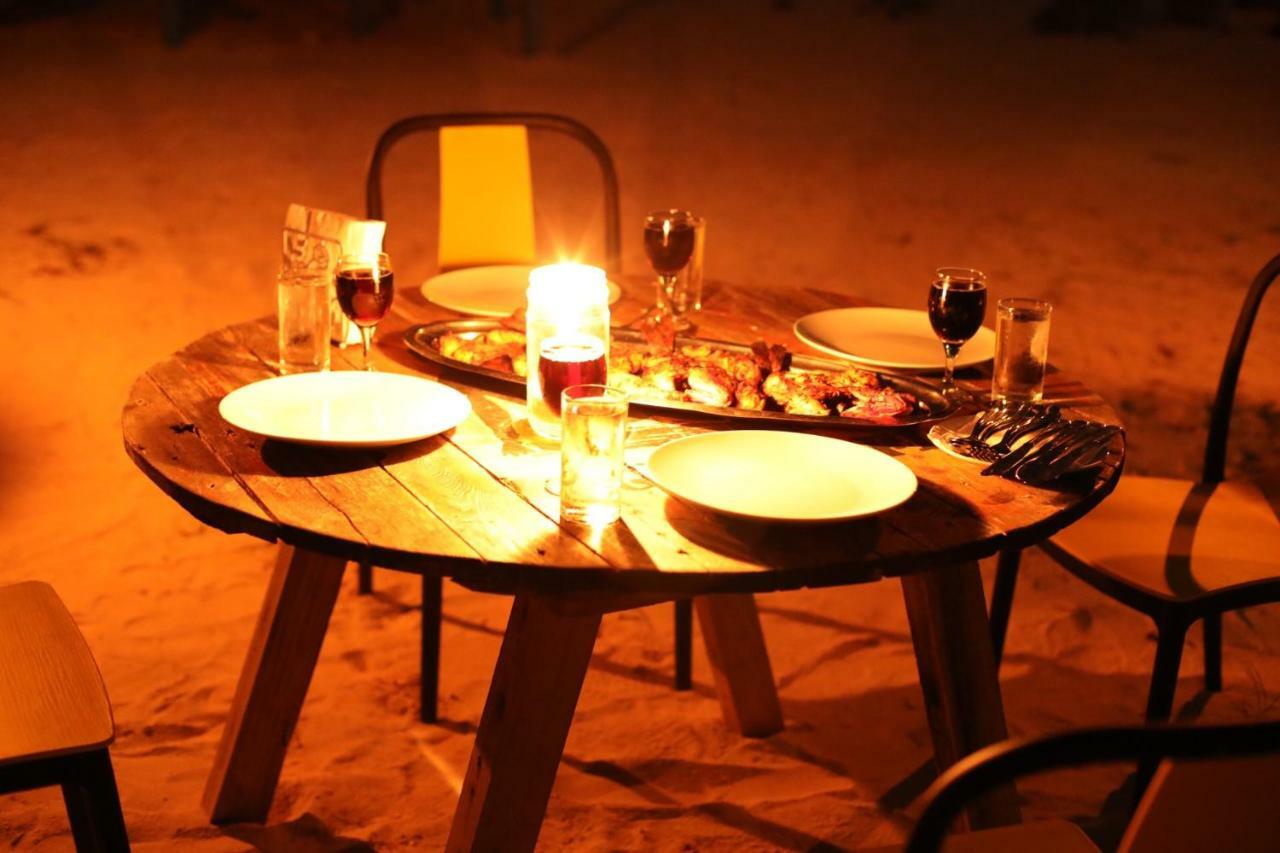 Moodhu Surf House Hotell Himmafushi Exteriör bild